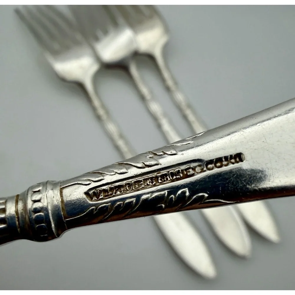 Vintage Wm Rogers Co Queen Anne St Moritz Silver Plate 5 Piece Flatware Lot